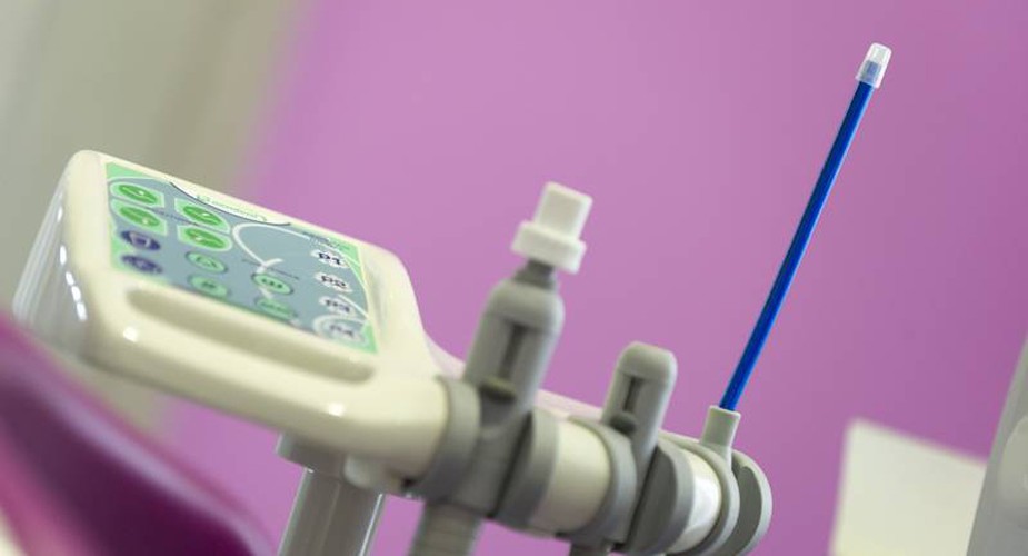 Σύγχρονος οδοντιατρικός εξοπλισμός DENTALL